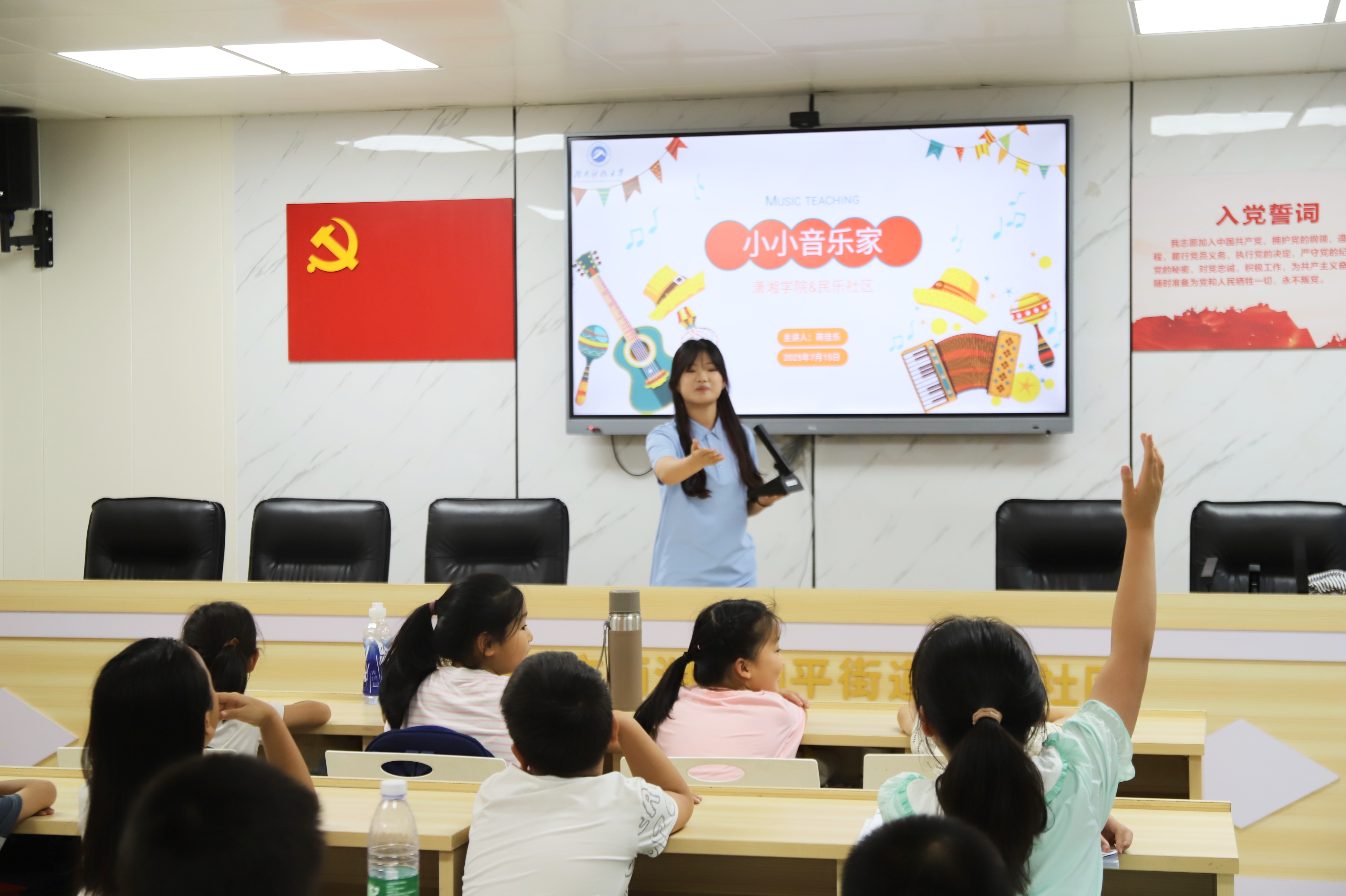 7e4ce0c6dbfc4f7286436654bf3c561d.jpg 7e4ce0c6dbfc4f7286436654bf3c561d.jpg